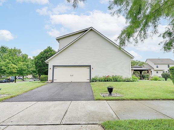 3rd image of 6719 Wynwright Dr