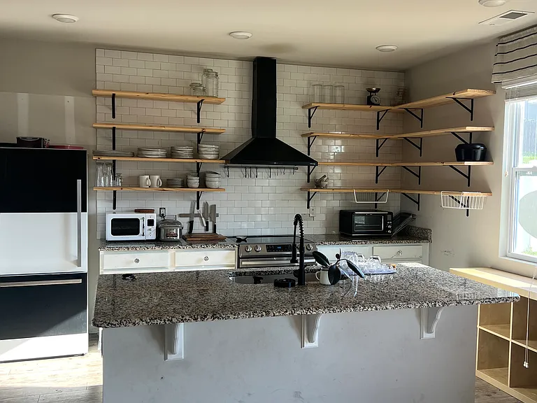 208 Autumn Terrace Ln — Photo 12