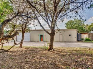 975 Stoneleigh Rd, Center Point, TX 78010