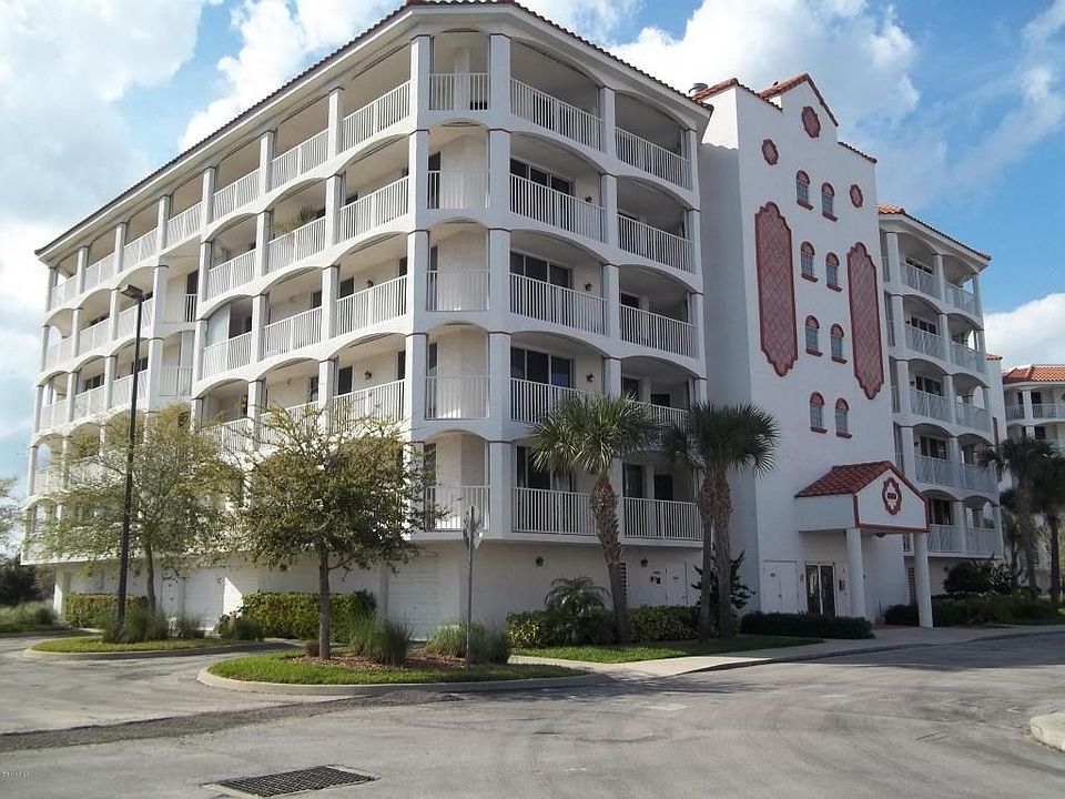 2nd image of 800 Del Rio Way