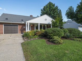 1803 Parkview Ave, Rockford, IL 61107