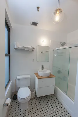 Rented by Voro NYC | media 27