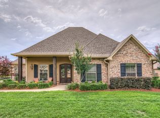 1916 Highpoint Pl, Haughton, LA 71037