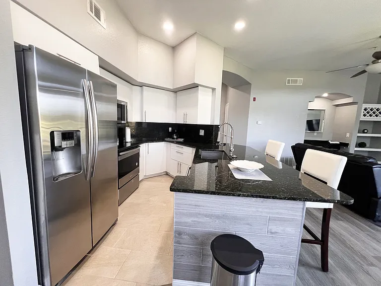 7340 Westpointe Blvd #335 — Photo 6