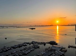 555 NE 15th St APT 22F, Miami, FL 33132
