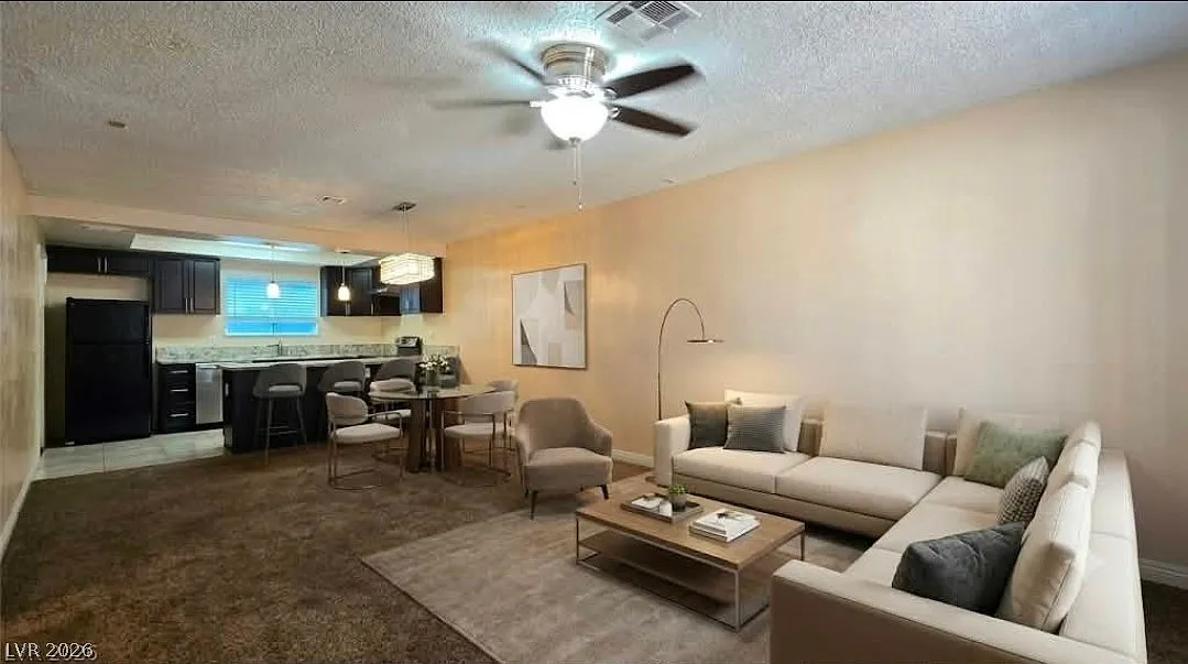 2 bed, 2.0 bath, 922 sqft, $1,125 — Photo 4