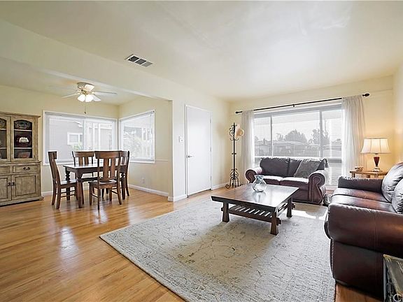 5th image of 9429 Calmada Ave