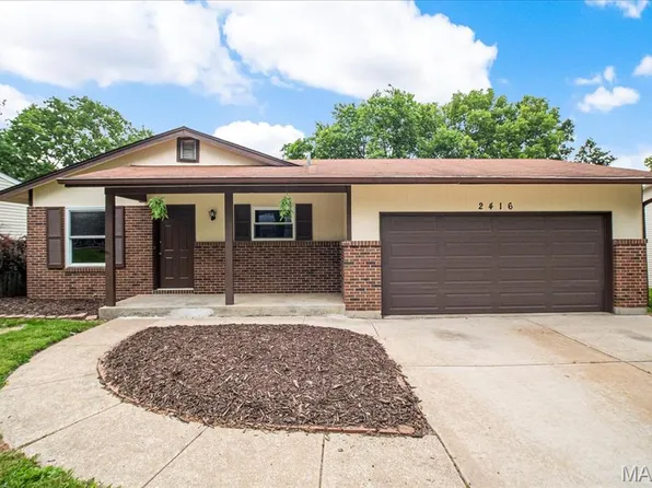 2416 Merribrook Ln, O'Fallon, MO 63368