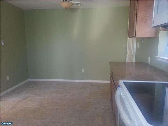 Eat-In Kitchen