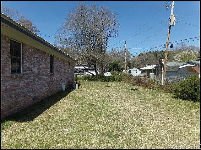 905 Norma Ct — Photo 23