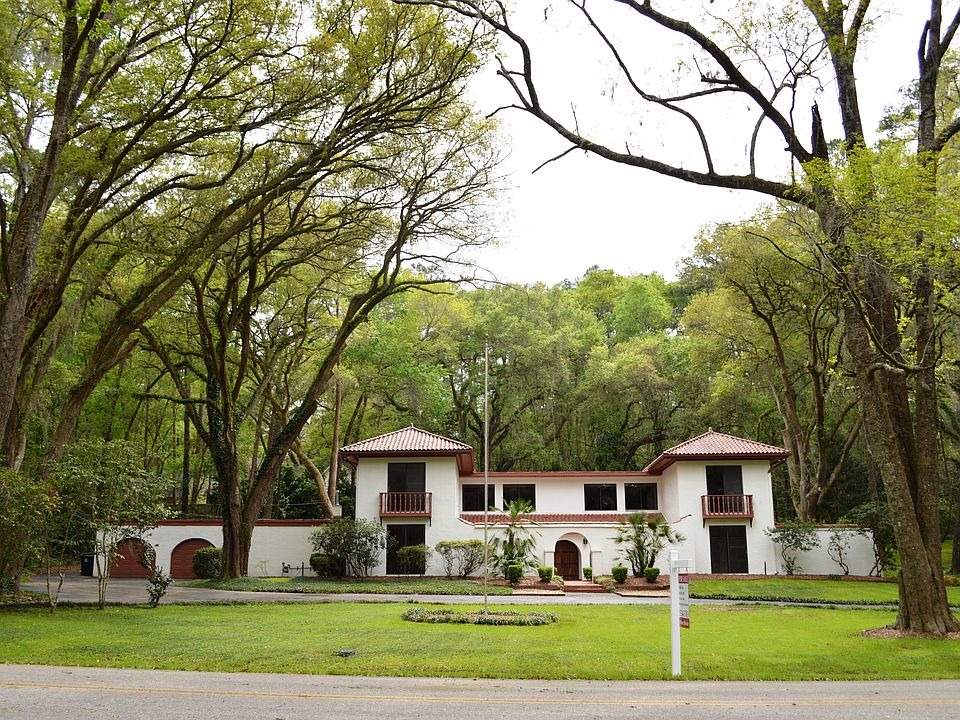 1st image of 725 Duparc Cir