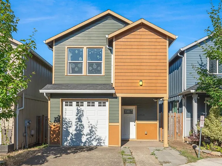 14414 E Burnside St — Photo 2