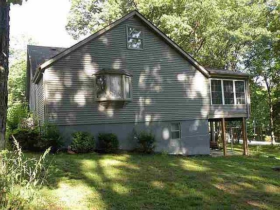 2nd image of 73 Nancy Ave