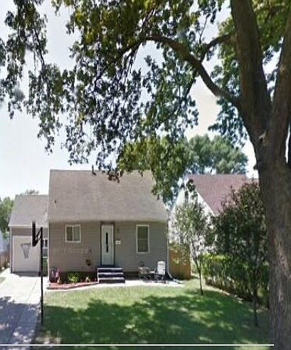 1st image of 3055 Isabella St