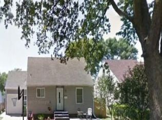 3055 Isabella St, Sioux City, IA 51103