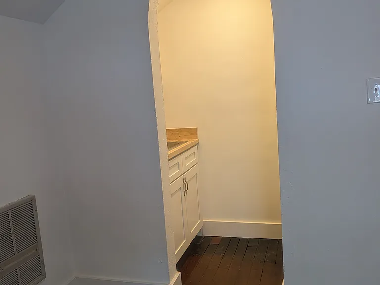 1710 Allison Pl #UPSTAIRS — Photo 3