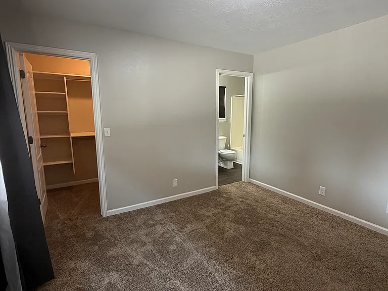 16566 N Liverpool Ln — Photo 7