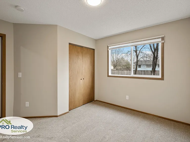 23345 Yucca St NW — Photo 12