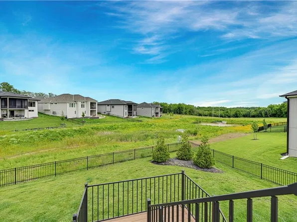 24991 W 98th Pl, Lenexa, KS 66227