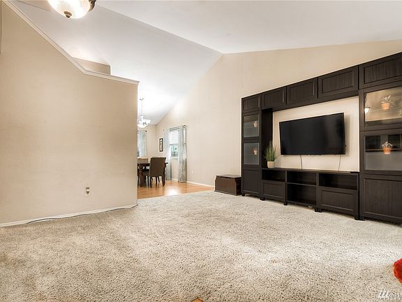 3rd image of 18927 91st Ave E