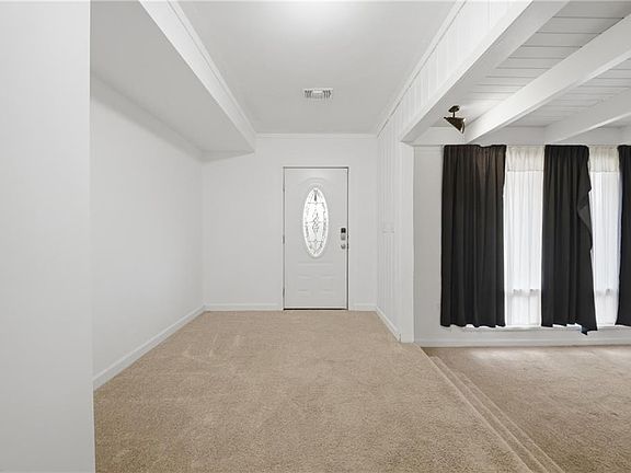 4th image of 4618 River Shore Rd