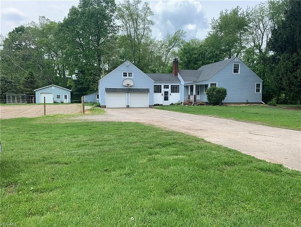 24709 State Route 83 photo 1