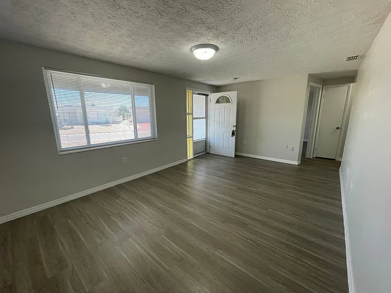 1130 Powersong St — Photo 7