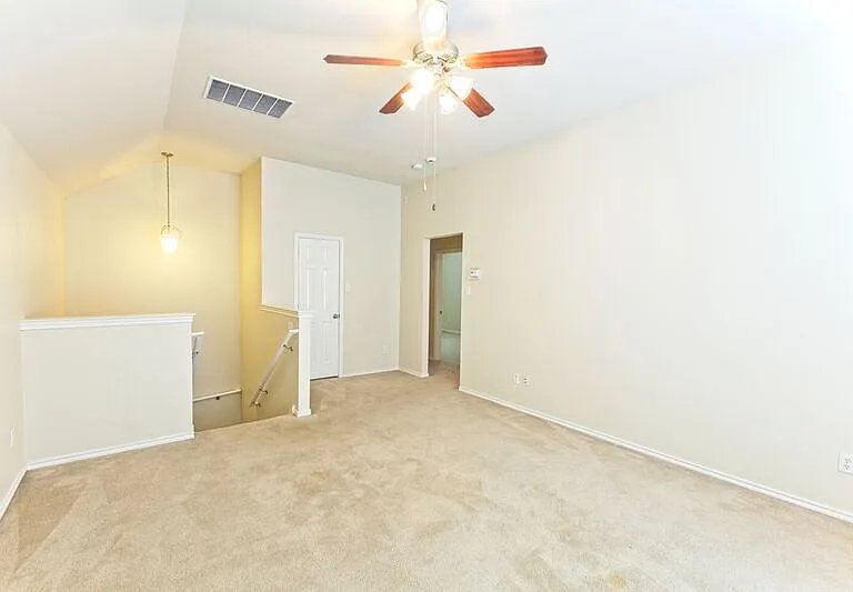 4009 Hidden Meadow Ct — Photo 28