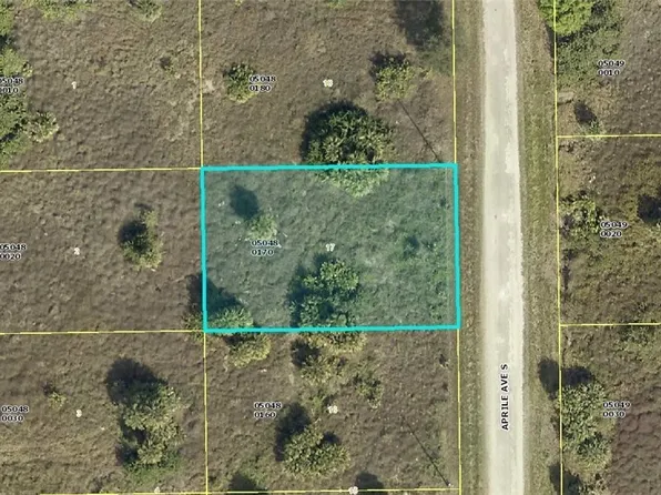 710 Aprile Ave S, Lehigh Acres, FL 33974