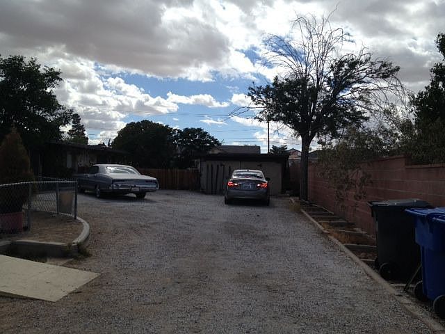 2nd image of 930 Pine Ave APT A