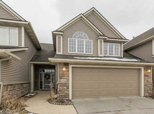 12513 Diamond Ridge Ct, Clive, IA 50325