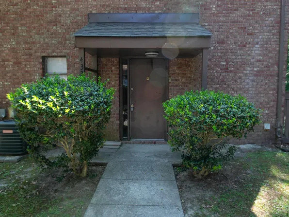 4325 Great Oak Dr, North Charleston, SC 29418