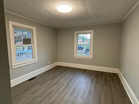 2nd image of 108 Fann Ct