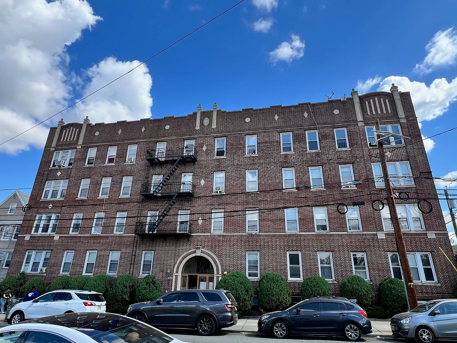 783 Kennedy Blvd — Photo 1