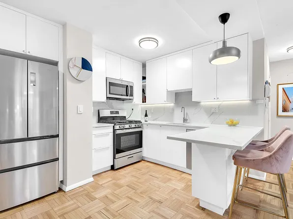 15 W 72nd St APT 5T, Manhattan, NY 10023