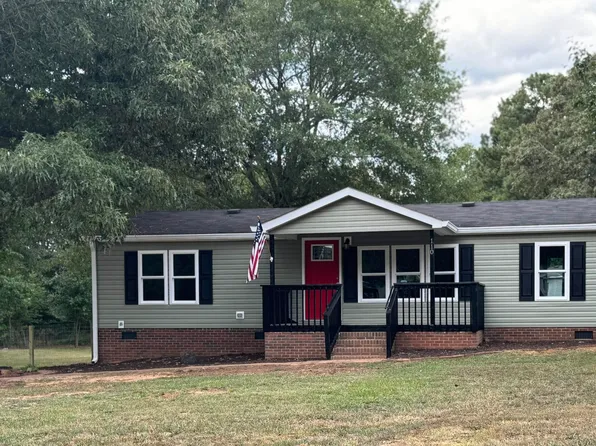 110 Woodford Place Ct, Gray Court, SC 29645