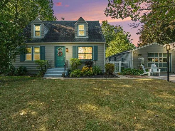 1973 E Jefferson Blvd, Mishawaka, IN 46545