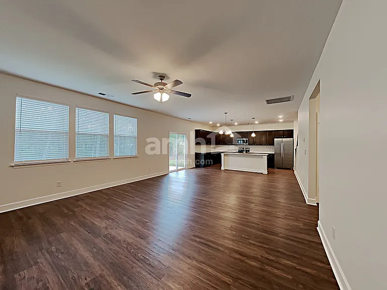 4507 Tarpon Dr — Photo 6