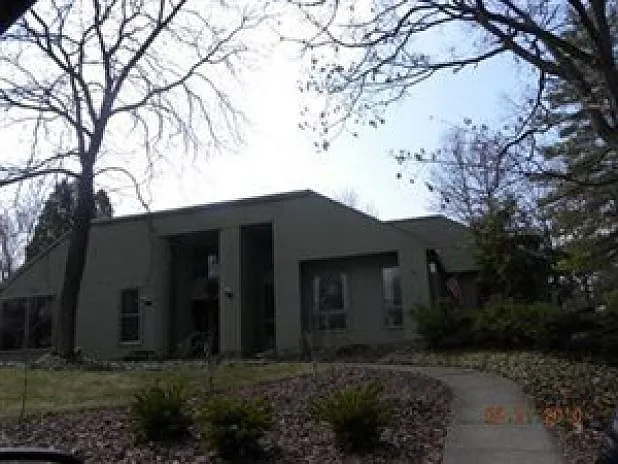 361 Windward Dr photo 1