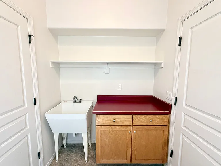 1210 Gardenia Ln — Photo 14