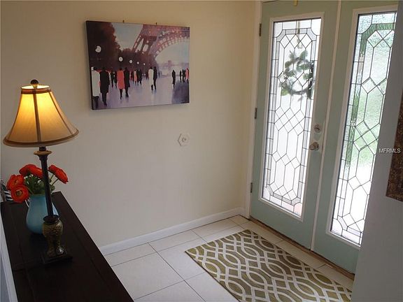 2nd image of 136 Lago Vista Blvd