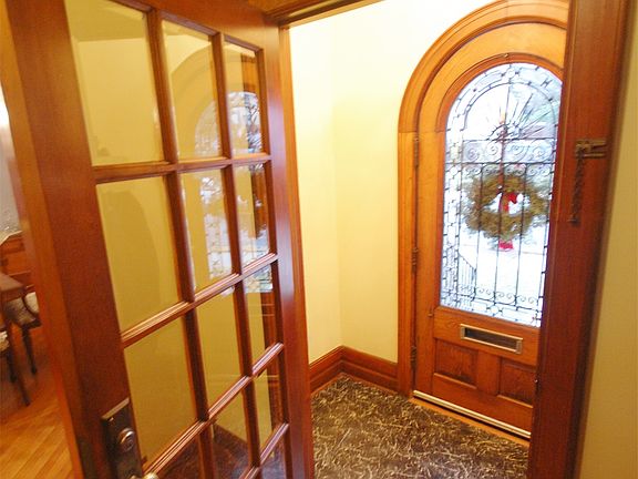 2nd image of 410 Highland Ave