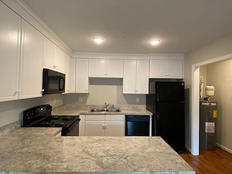 2000 Sapphire Rd — Photo 18