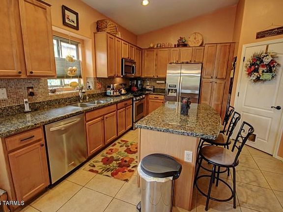 3rd image of 4030 S Alexandrite Ave