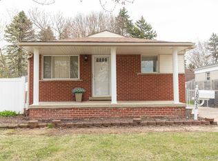 12625 Hipp St, Taylor, MI 48180