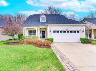 3886 Hillsdale Dr, Auburn Hills, MI 48326