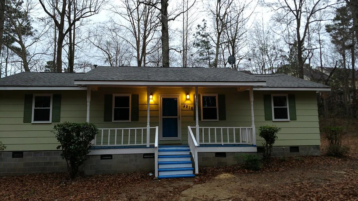 4 bed, 1100 sqft, $1,750 — Photo 1