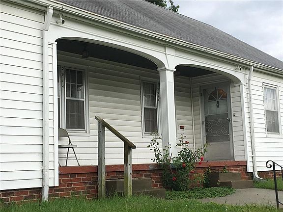 2nd image of 2912 Mitchell Ave