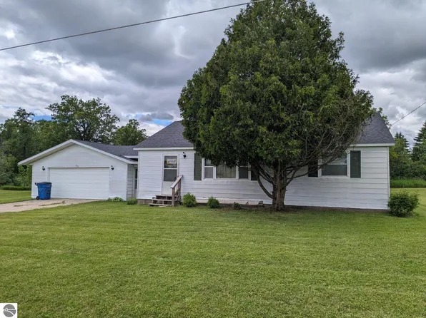 405 Sherman St, Prescott, MI 48756