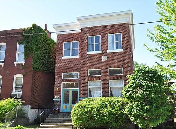 2nd image of 1928 Wyoming St